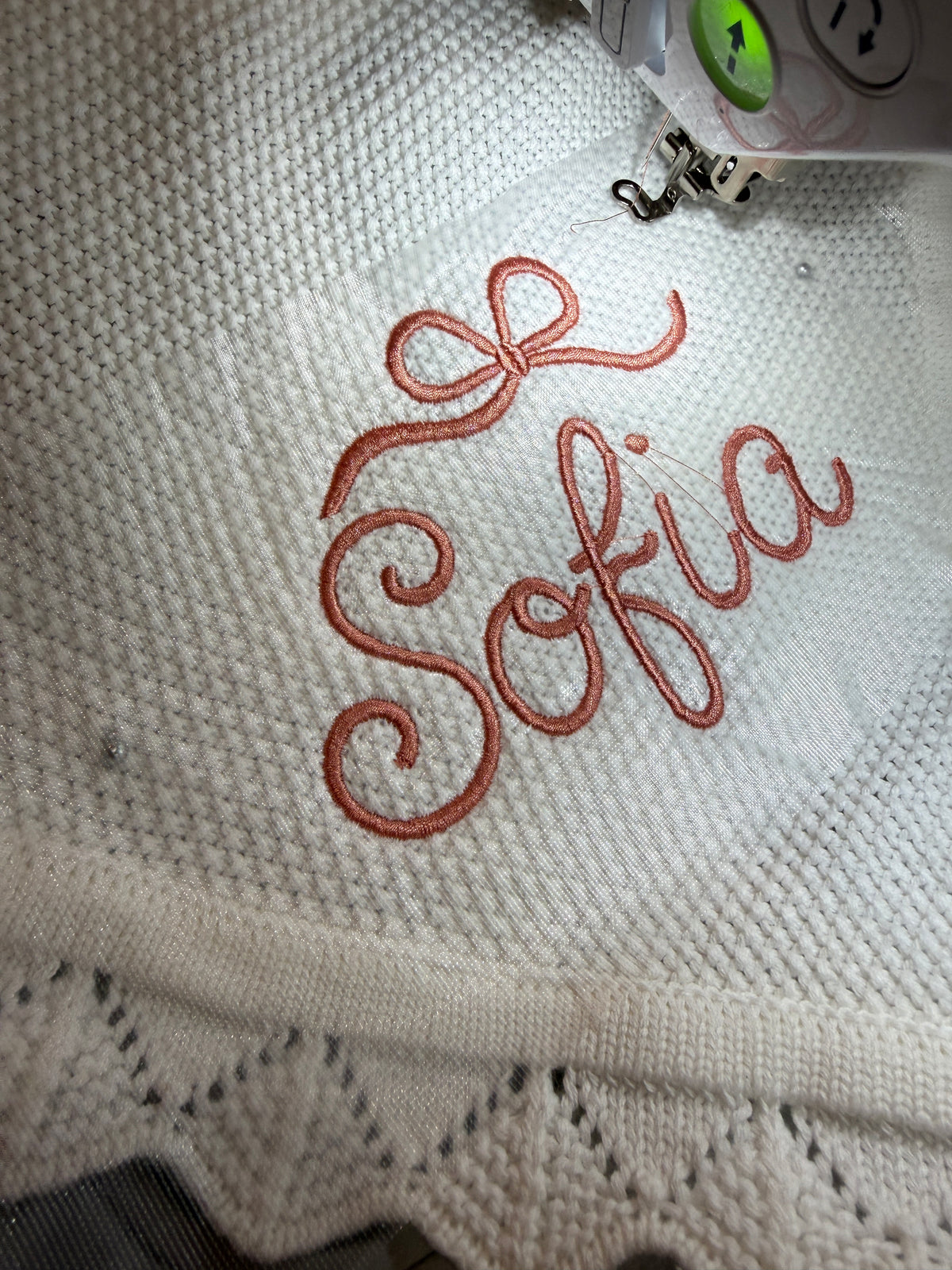 Scalloped Edge Baby Blanket